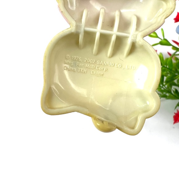 Hello Kitty Locket Necklace | Vintage McDonald’s Happy Meal Toy | Sanrio Collect - Picture 8 of 10